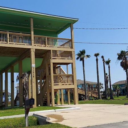 Seaside Haven: Ocean Views Near Galveston Attractions Villa Exterior photo